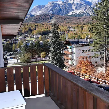 Homeby, Casa Due Vette Lägenhet Cortina dʼAmpezzo