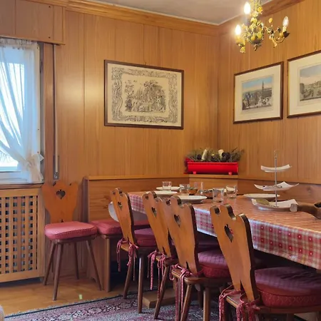 Homeby, Casa Due Vette Apartamento Cortina dʼAmpezzo